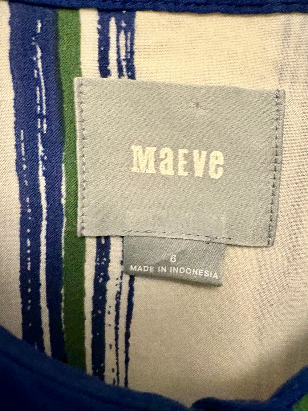 Anthropologist Maeve Striped Button-Front Blouse in White & Blue Stripes, size 6 - Picture 4 of 14